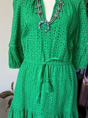 vince camuto green eyelet dress | Dresses | Vince Camuto Metallic Long Sleeve Camuto emerald